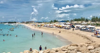 Villa mit 2 Betten / 2 Bädern in Alice Town, North Bimini und optionalem 50-Fuß-Jachthafen