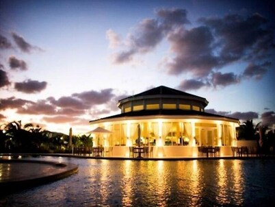 Rent a 2 bed / 2 bath Villa in Alice Town, North Bimini (INCLUDES 50' dock slip)