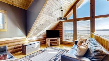 TV, fireplace, DVD player, table football