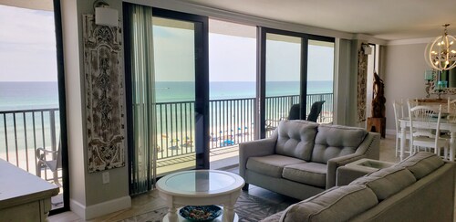 😎NEW Beachfront 60'GLASS BEACH VIEWS in 2 MASTER Suites+FREE Beach Chairs😎402E