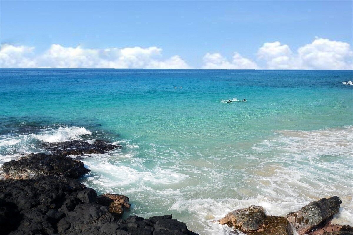 Magic Sands Beach
