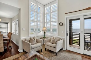 TV - Windswept 4463! Oceanfront 3 BR Condo, Great Location! (Kiawah Island)