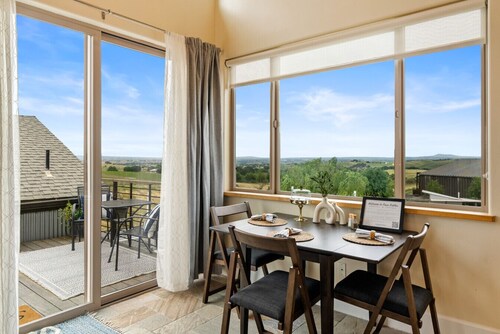 Paso Robles - Vineyard Getaway - Video Tour