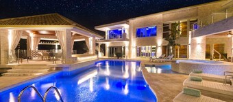 Bachelor Mansion Punta Cana - 24 GUEST - Luxury 9BR Villa Coral GATED Community