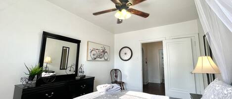 1 chambre, fer et planche à repasser, Wi-Fi gratuit