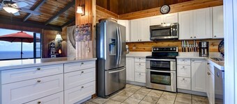 2 Bedrooms / 2 Bath Oceanfront Cliff House On Hamakua Coast