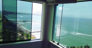 Interior - Ocean View! Miraflores " by the Lighthouse" (Miraflores)