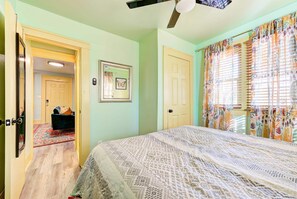 2 bedrooms, iron/ironing board, WiFi, bed sheets