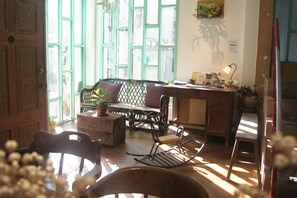 Living area - Jimu's Share Space (Tainan)