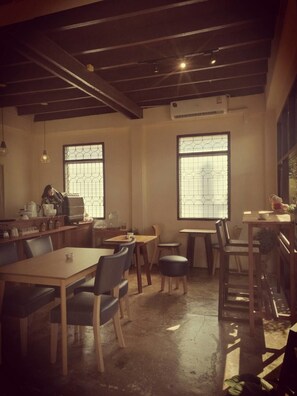 Cafe - 2496 Oldtel Bed & Cafe (Chiang Rai)