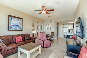 Télévision, lecteur de DVD, chaîne hi-fi