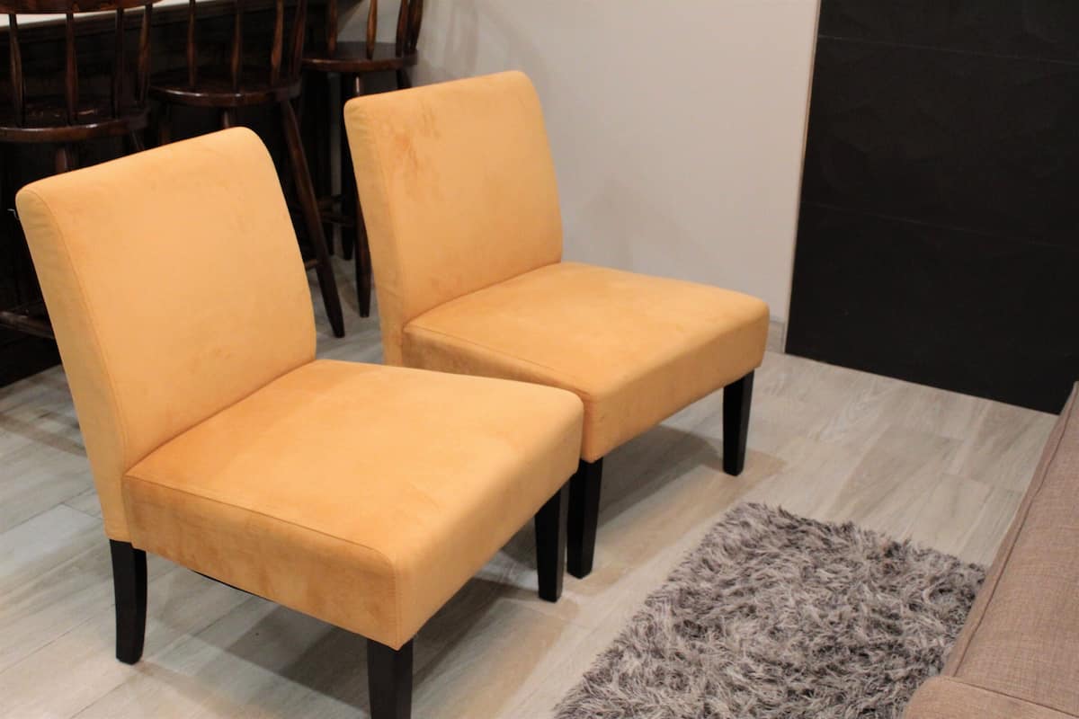 room 111 - st. george's caye  | living area | 32-inch smart tv with digital channels, tv, netflix