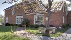 Property grounds - Hotel Nauvoo (Nauvoo)