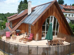 Outdoor dining - Unique spacious apartment in the green (Salem - Tüfingen)