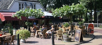 Now in our 20th year - many Canadian, American and European repeat guests!