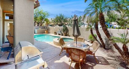 Moderni koti, oma uima-allas, kylpylä, WiFi- kauppoja ja ravintoloita