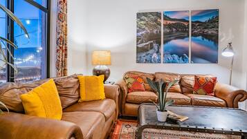 TV connectée, jeux vidéo, lecteur de DVD, livres