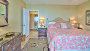 3 bedrooms, in-room safe, iron/ironing board, free WiFi