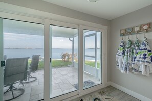 Interior - Beautiful, Gulf-front, 2 bedroom, 2 bath, End Unit, Dunedin Townhome. Sunsets!!! (Dunedin)