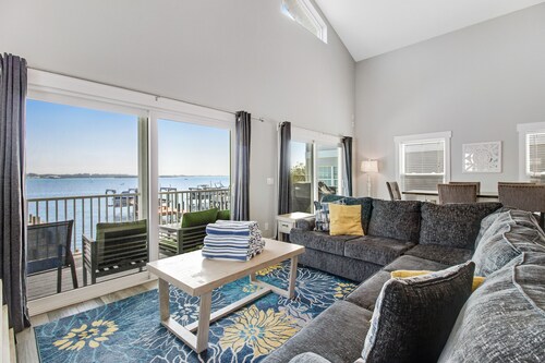 Bayfront Home with Private Pool, Balcony Views & Walkable Beach Access