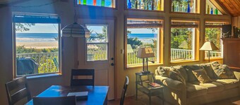 NOUVELLE LISTE! Cabine en bord de mer avec chiens / chemin privé à la plage et vue sur l'océan