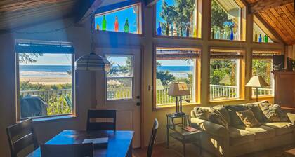 Dog-friendly beachfront cabin with ocean views & private path to beach