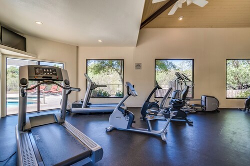 Ventana Canyon - Luxury Condo