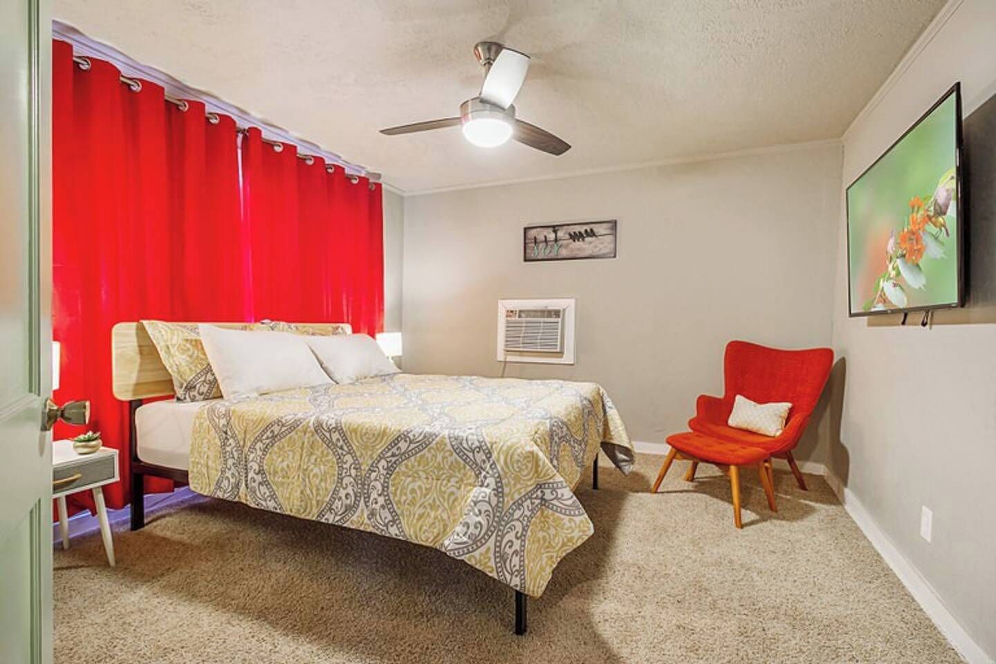 1 habitación, escritorio, tabla de planchar con plancha y wifi 