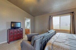 4 chambres, fer et planche à repasser, Internet gratuit, draps fournis