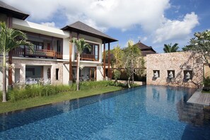 Outdoor pool - Paradise property (Seminyak)