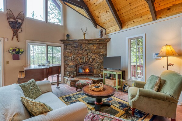 TV, fireplace, DVD player, table tennis