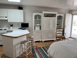 1 chambre, fer et planche à repasser, accès au Wi-Fi (inclus)