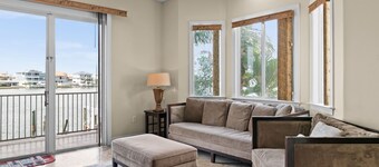 Clearwater Beach Luxury Waterfront Townhome 