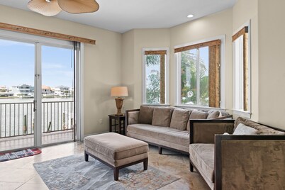 Clearwater Beach Luxury Waterfront Townhome 
