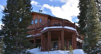 Rustic Luxury, Unobstructed Views of the Continental Divide, Isolated but close