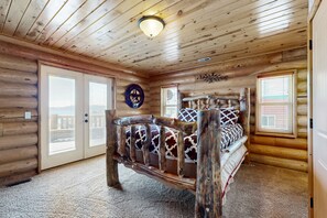 7 bedrooms, iron/ironing board, Internet, bed sheets