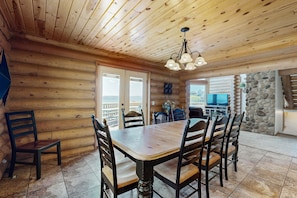 Dining - Rustic Bear Lake cabin with endless views, deck & tables, fireplace, internet (Garden City)