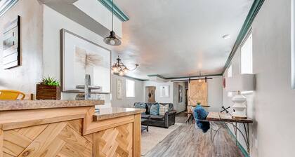 Indie Escape-2 in 1- stone’s throw to the Plaza