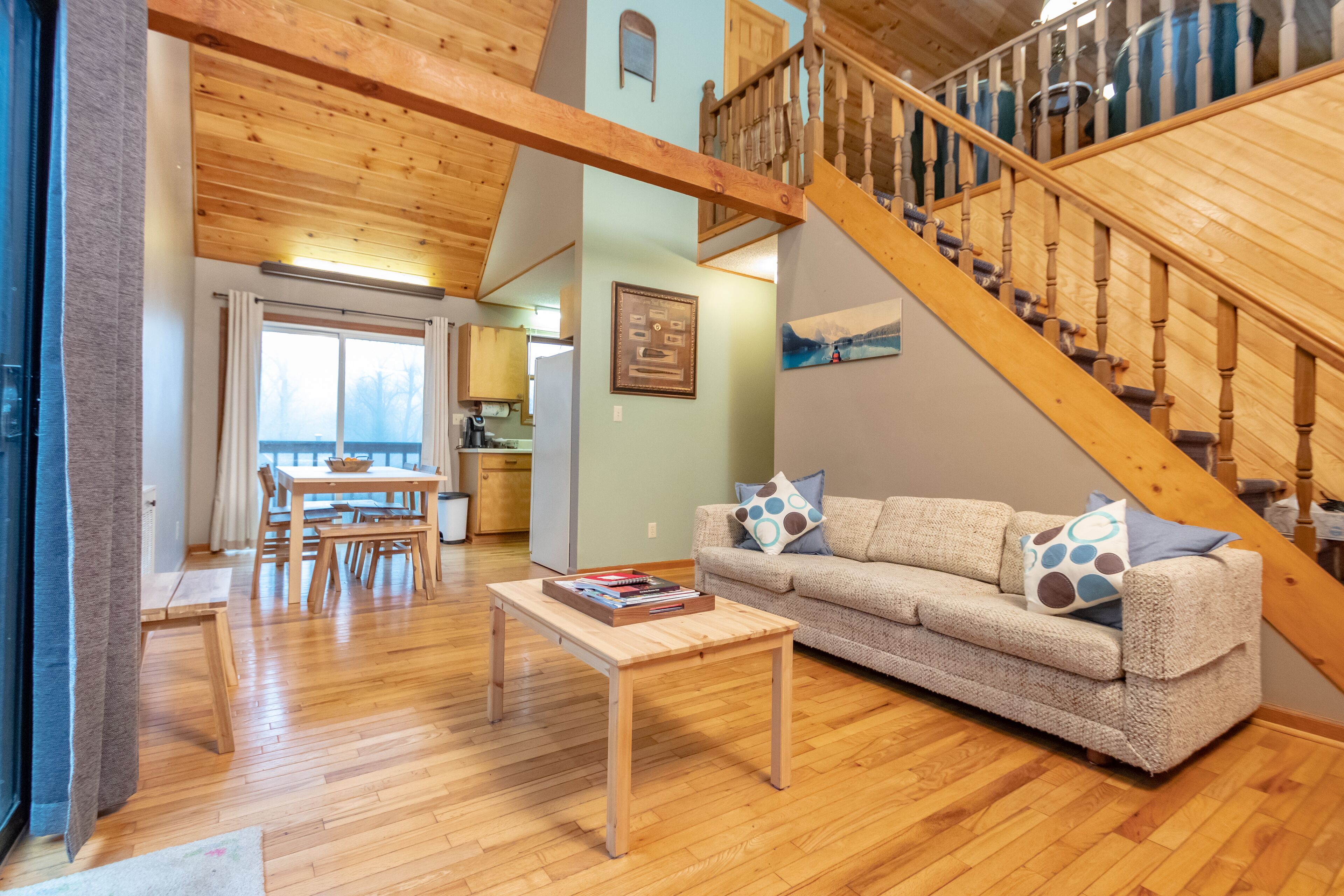The Blue Ridge Mountain Renovated Getaway 