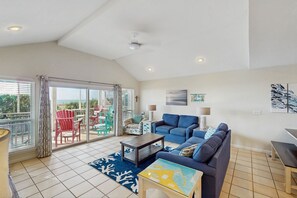 تلفزيون، مشغل دي في دي، كُتُب