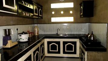 Fridge, stovetop, electric kettle, toaster