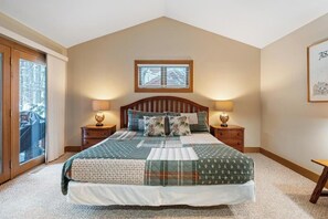 5 bedrooms, iron/ironing board, free WiFi, bed sheets