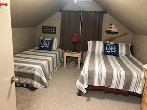 4 soverom, strykejern/-brett, wi-fi (inkludert) og sengetøy