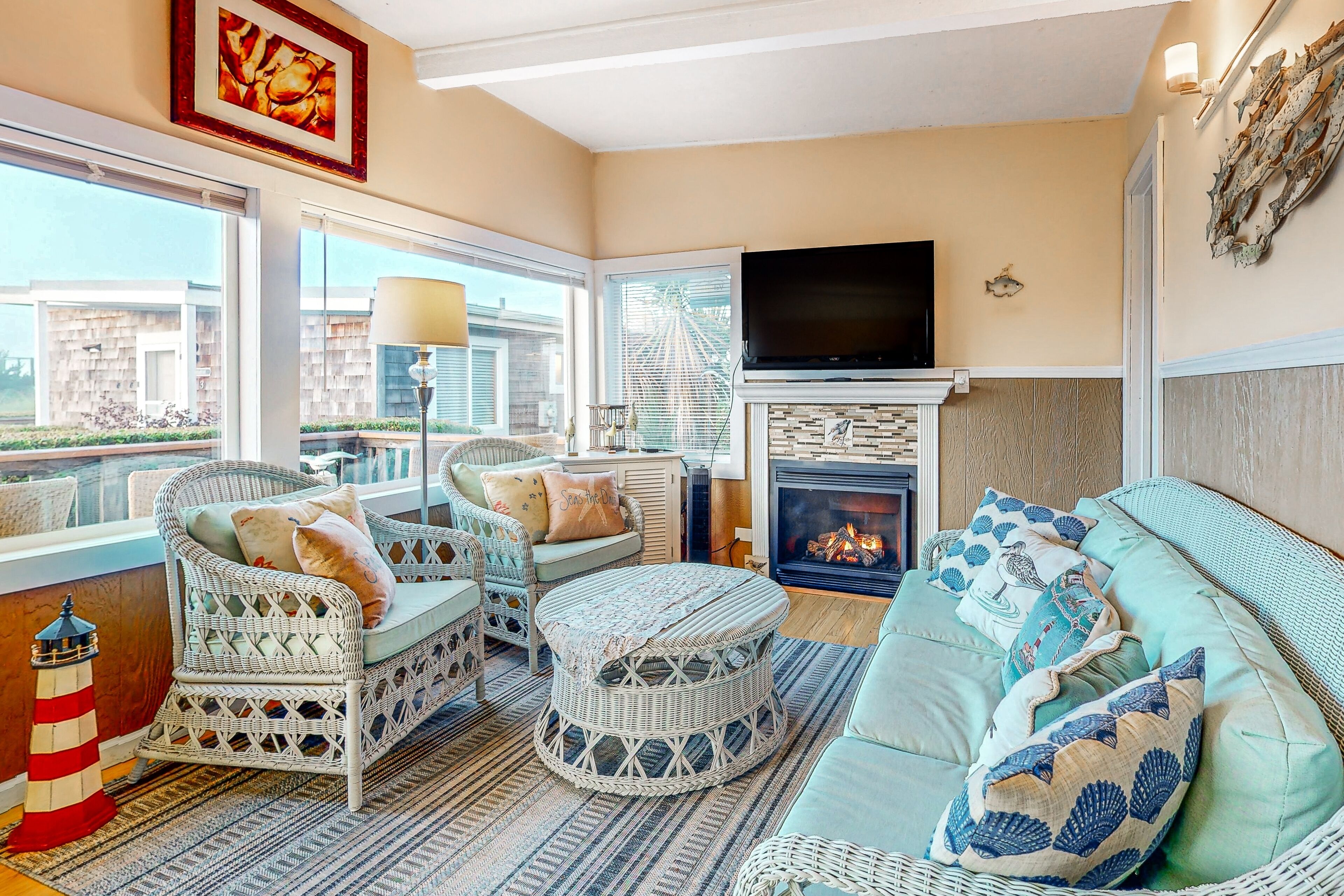 Beautiful dog-friendly cottage with WiFi & fireplace