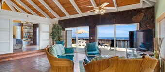 AS SE PÅ HGTV BEACH HUNTERS! Oceanfront, Amazing Whale Watching og Snorkling