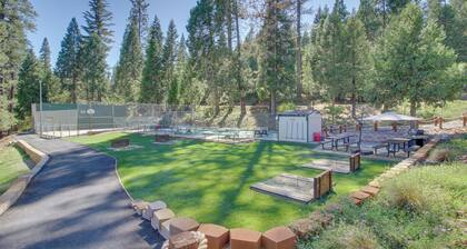 Mountain cabin with fireplace, rec center access & game room - near downtown