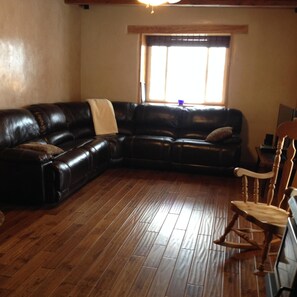 TV, fireplace, DVD player