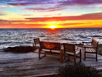 Rare Ocean-front near San Francisco. Sunsets, whale watching in seaside luxury