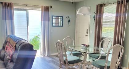 Cozy Villages villa, 2 bed, 2 bath. Great Location
