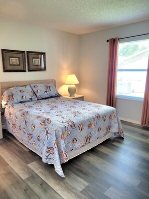 2 bedrooms, desk, iron/ironing board, free WiFi